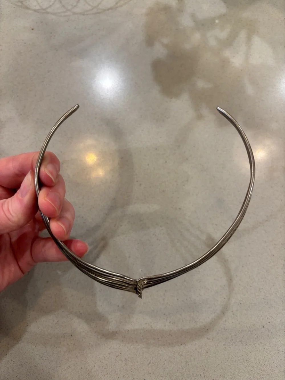 Vintage Mexico Stamped Sterling Silver V-Front Choker Torque Necklace - Picture 4 of 8